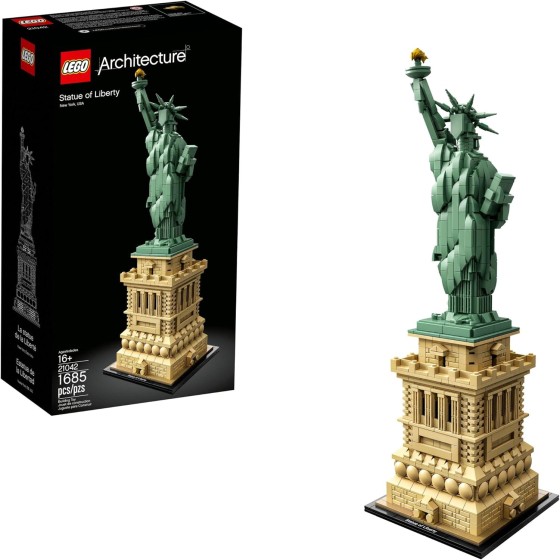LEGO Architecture Statue of Liberty 21042 Model Building Set - Collectible New York City Souvenir